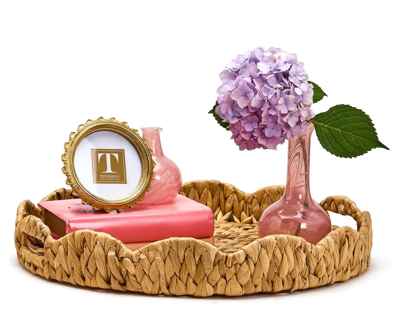 scalloped edge round trays